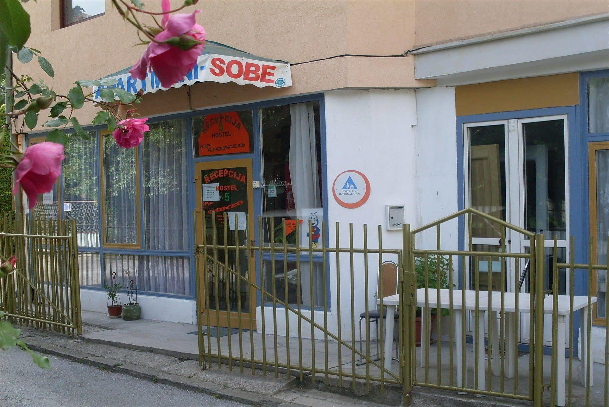 Hostel Gonzo Sarajevo Exterior foto